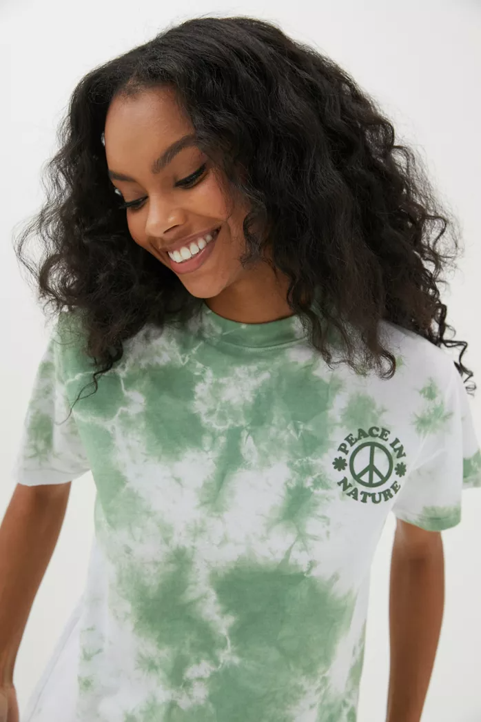Tie and Dye T-Shirt Collection: A Splash of Colorful Creativity at The Tee Shop
